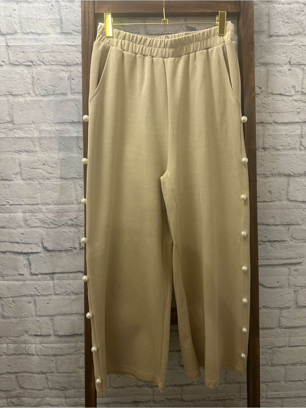 entro Cream Wide-Leg Ankle Pants with Pearl Side Trim